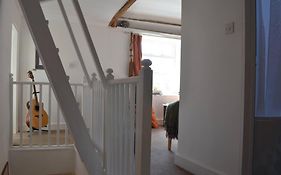 Sausage Cottage In Oakford Village 4 Bed Garden Local Pub